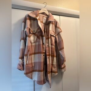 Women’s Fornia plaid coat 🧥 size large for $20 lowest price